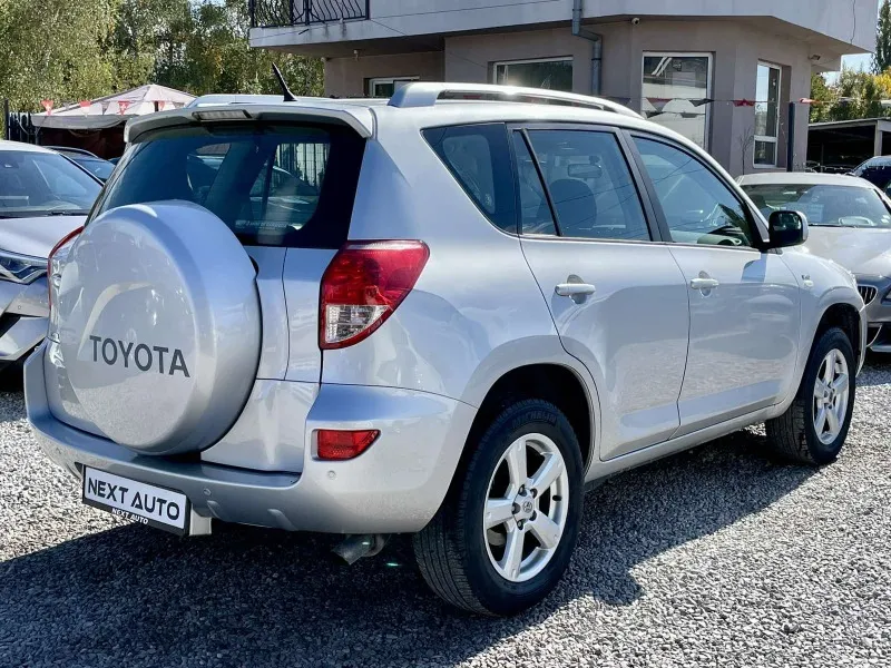 Toyota Rav4 2.2 D-4D 136HP 4WD Image 5