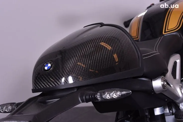 BMW R Image 3